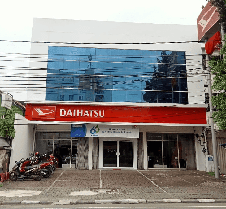 Daihatsu Tebar Promo, Kunjungi Showroom Mobil Terdekat Roxy