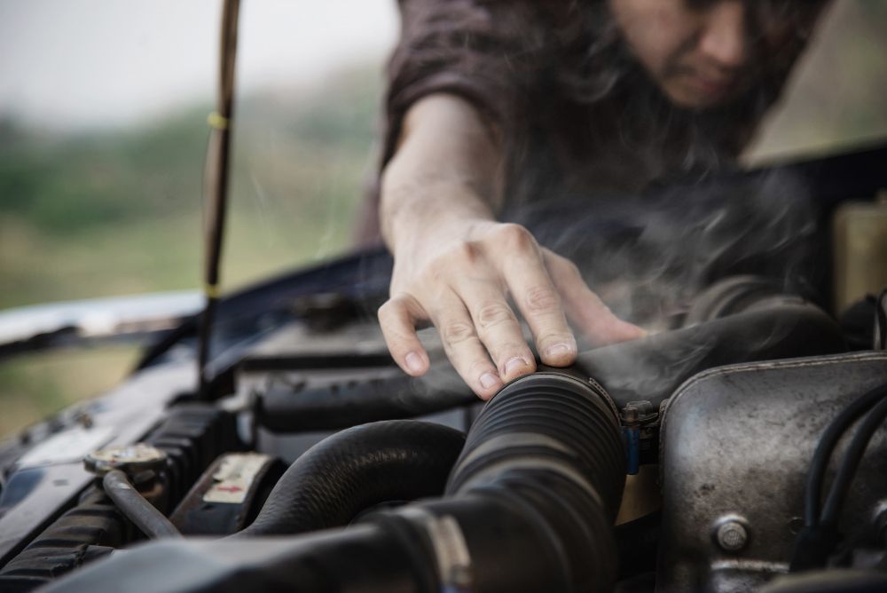 Kenali 5 Tanda Tanda Air Radiator Mobil Habis Dan Cara Mengatasinya Kenali 5 Tanda Tanda Air Radiator Mobil Habis Dan Cara Mengatasinya